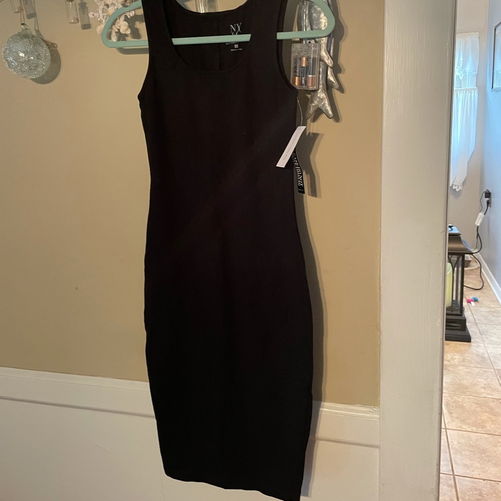NY&Co black midi tank. NWT sz small petite